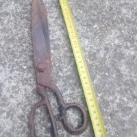Голяма шивашка ножица, снимка 2 - Антикварни и старинни предмети - 41610791
