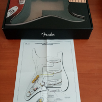 Кутия от Fender noiseless pickups and pickgard, снимка 2 - Китари - 44921790