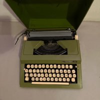 Пишеща  машина, снимка 7 - Антикварни и старинни предмети - 40243446