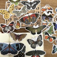30 бр Пеперуди пеперуда микс самозалепващи лепенки стикери за украса декор картонена торта ръчна изр, снимка 1 - Други - 41717511
