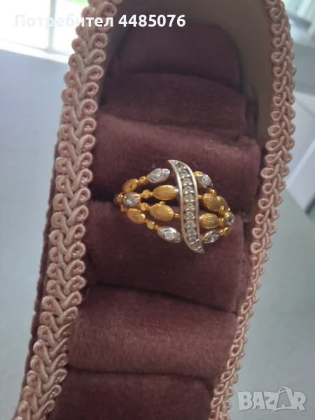 ЗЛАТЕН ДАМСКИ ПРЪСТЕН 22к., снимка 1