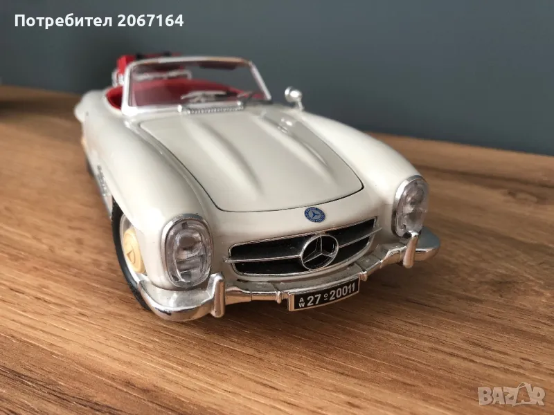Модел на Mercedes 300 Sl 1:18, снимка 1