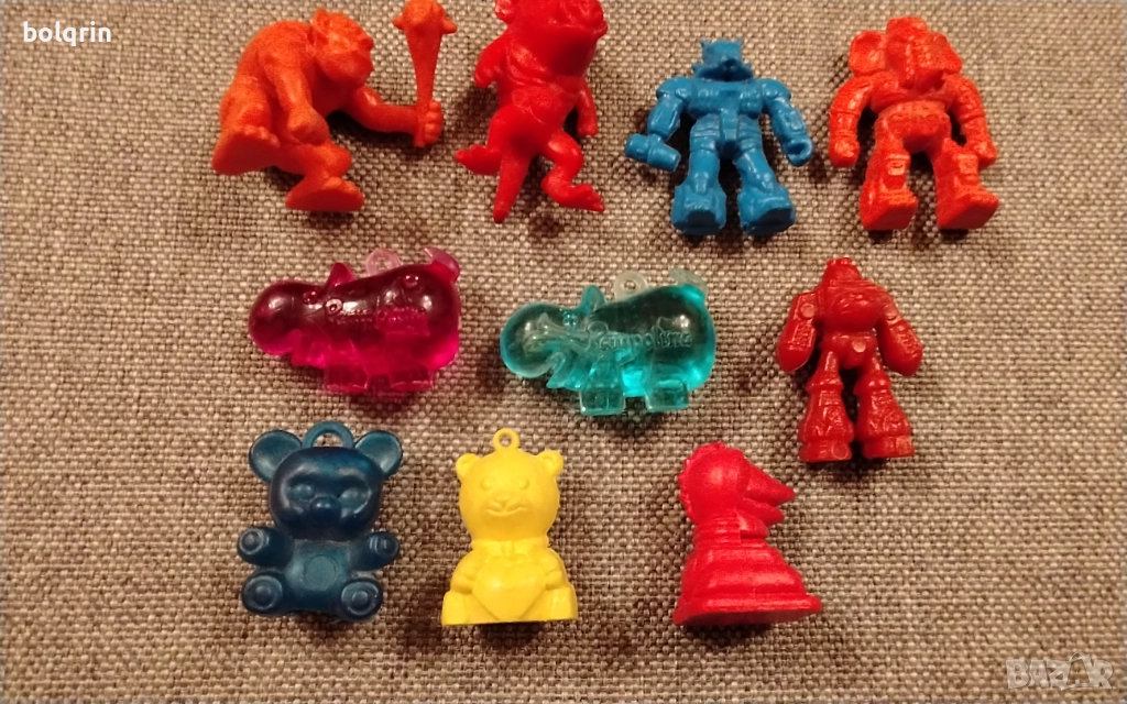 10 броя стари пластмасови малки фигурки играчки / 50 стотинки за един брой , снимка 1