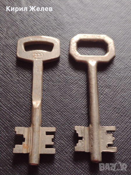 Два стари ключа за сейф,брава редки за КОЛЕКЦИЯ ДЕКОРАЦИЯ БИТОВ КЪТ 45919, снимка 1