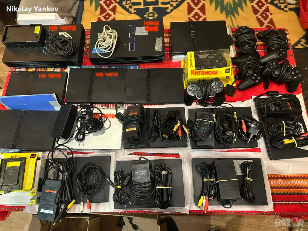 Лот PlayStation 2 с джойстици, мемори карти и резервни части, снимка 1