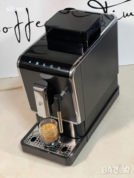 Кафемашина кафе автомат Tchibo с гаранция, снимка 1