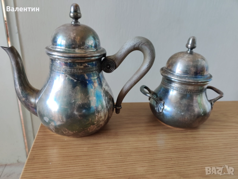 Немски сервиз чайник и захарница от посребрен метал, снимка 1