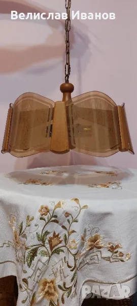 Ретро полилей от масивно дърво и 6 стъклени плочки. За 6 крушки. Перфектно състояние, снимка 1