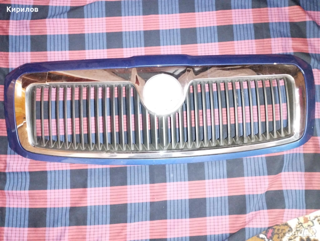 Решетка на преден капак за Skoda Superb I (2001 -2008), снимка 1