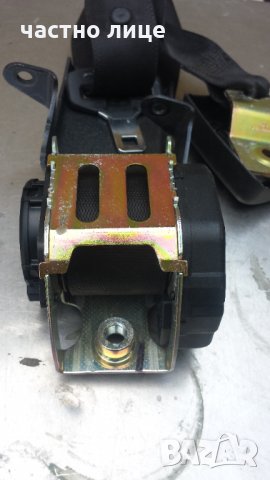  Предпазен Колан Мерцедес С класа W203 -2002г, Заден среден, снимка 2 - Части - 34017370