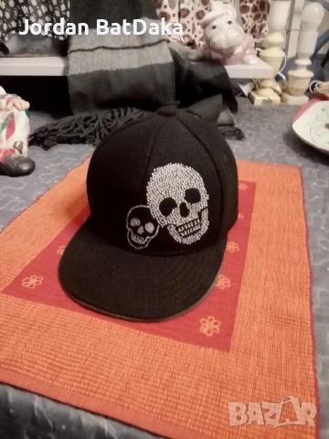 Детска шапка 6-8г, снимка 2 - Шапки - 53481019