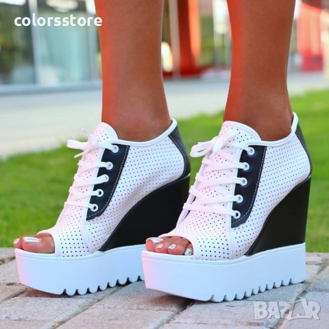 Летни боти на платформа - бяло с черно - K222 