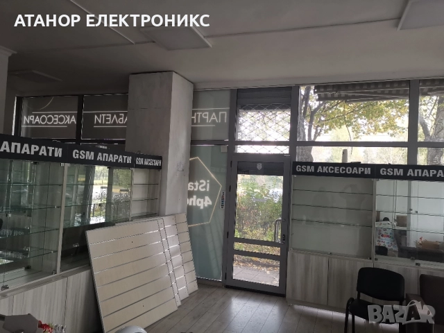 Витрини за магазин за телефони и аксесоари