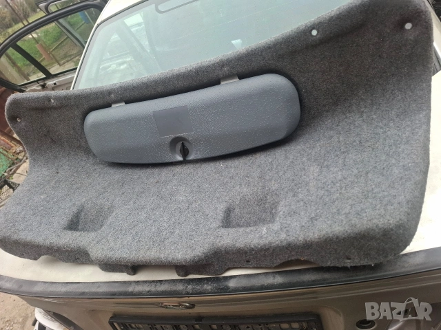 Кора на багажника бмв 320 СЕДАН 