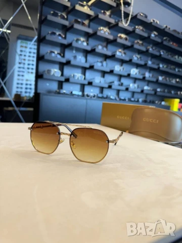 очила с черен обикновен калъф cartier gucci , снимка 5 - Слънчеви и диоптрични очила - 51116908