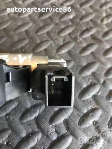 Мотор за стъкло за задна лява врата RHD за Mazda 6 (2002-2006) GJ6A5858X, снимка 3 - Части - 53714475