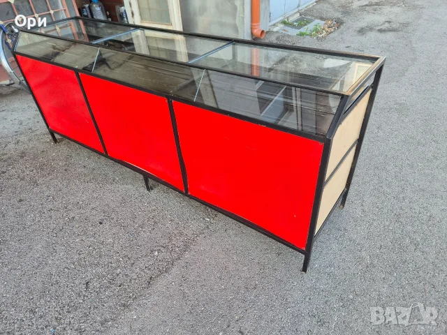 Метална търговска витрина, снимка 5 - Витрини - 56131950