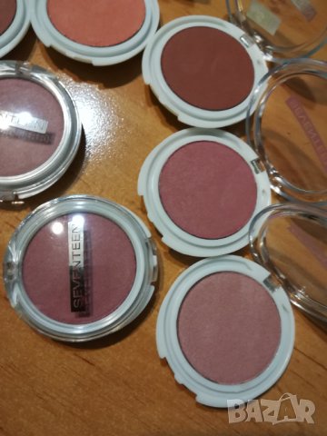 Продавам голям комплект тестери Seventeen-пудри, ружове, сенки, снимка 8 - Декоративна козметика - 39897036