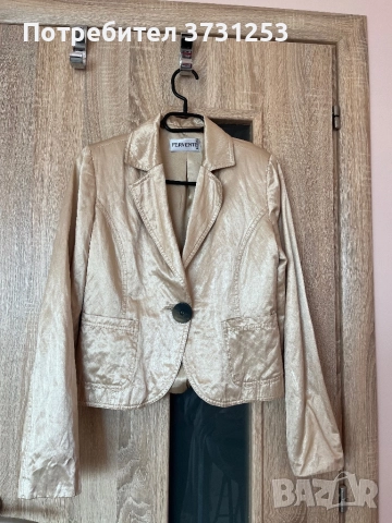 Продавам марково сако