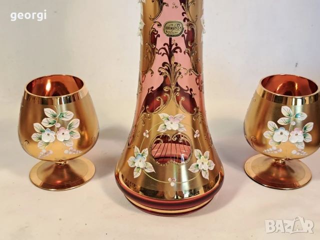 ваза с две чаши розово стъкло с позлата Bohemia , снимка 7 - Антикварни и старинни предмети - 50946044