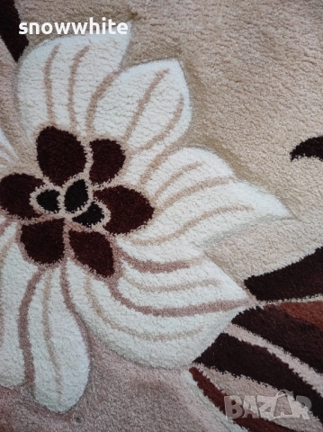 Релефен килим, неразличим от нов 140х200 см, снимка 2 - Килими - 52130994