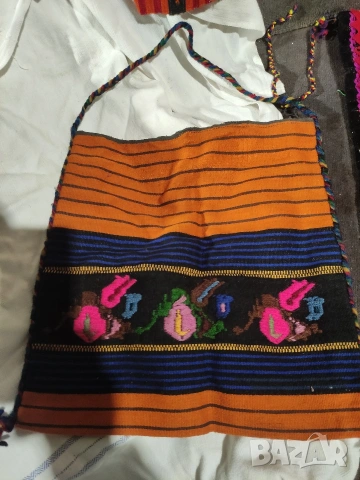 Автентични тъкани предмети от народна носия – престилки и торба , снимка 3 - Антикварни и старинни предмети - 53135457