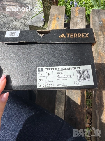 Туристически обувки Adidas Terrex, снимка 4 - Маратонки - 53844690