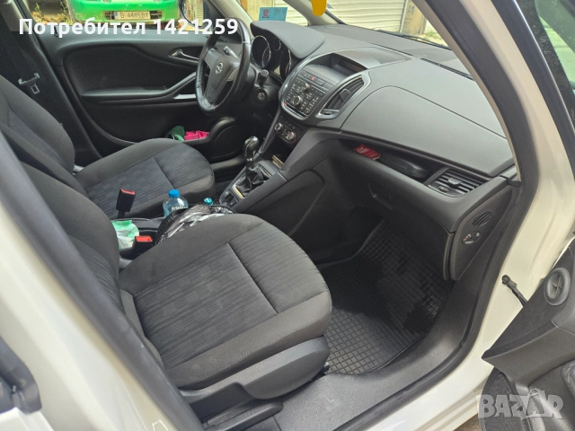 Продавам Опел Зафира Турър