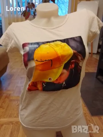 Подарявам!Тениска с момиче с шапка