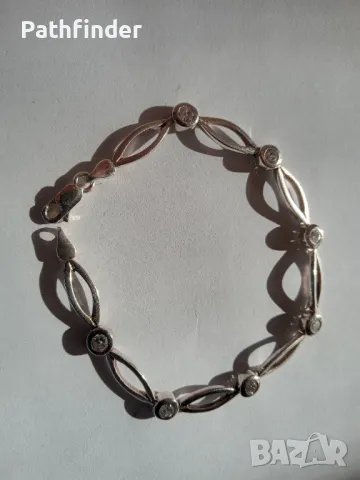 Красива сребърна гривна с циркони сребро 925