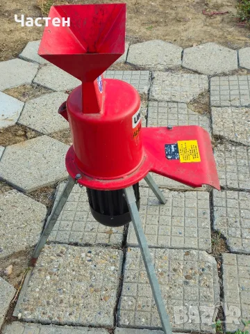 Електрическа градинска дробилка 1800W, снимка 2 - Градинска техника - 56084385
