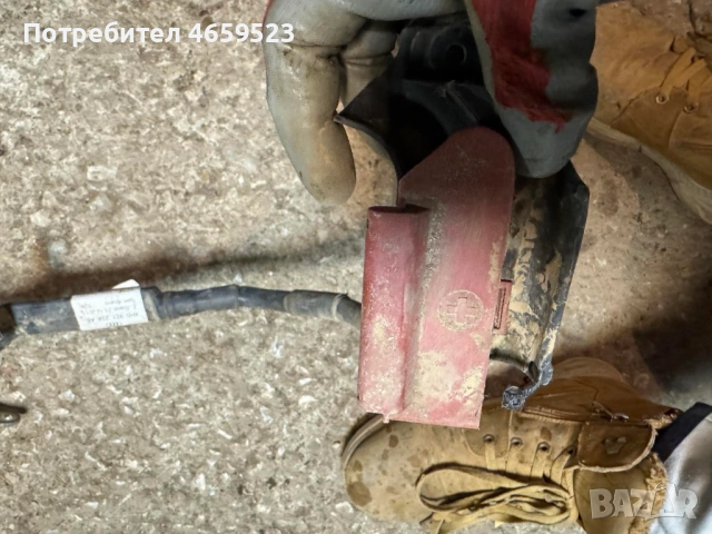 Кутийка плюсова клема на Ауди Audi A8 D4 H4 само за 30лв. 4h0911075B