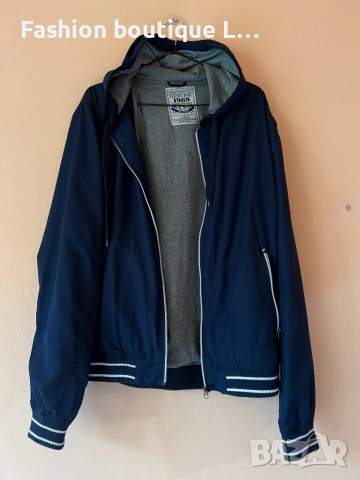 Тъмно синьо шушляково яке с качулка и джобове L размер с вътрешна памучна част 💙, снимка 4 - Якета - 52333310