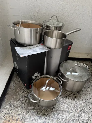 Премиум Комлект от 8 части Съдове за Готвене - Zwilling Essence, Неръждаема Стомана, Тенджери!, снимка 3 - Съдове за готвене - 50316914