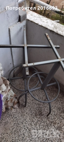 Градински маси.