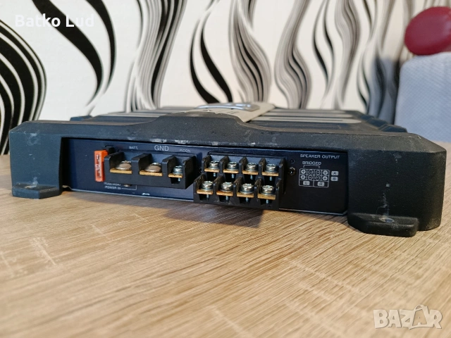 Усилвател Kenwood KAC - 8401, снимка 2 - Аудиосистеми - 53725729