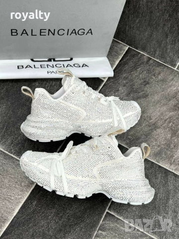 Balenciaga НА ЕДРО Дамски Бели Маратонки С Камъни 8 Бр. 