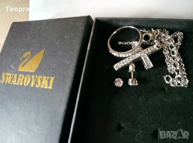 SWAROVSKI - СКЪПОЦЕНЕН Нежен Комплект КОЛИЕ с КРЪСТ ОБЕЦИ и ПРЪСТЕН в Оригиналната Кутийка СВАРОВСКИ, снимка 5 - Бижутерийни комплекти - 56156518