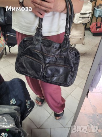 BON' A PARTE естествена кожа, черна чанта  с много джобчета, снимка 6 - Чанти - 41042803
