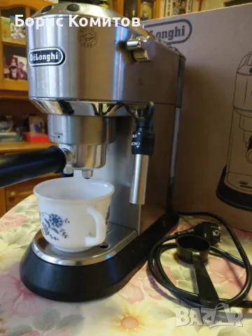 Кафемашина Delonghi EC685.BK-Dedica, снимка 4 - Кафемашини - 47407731