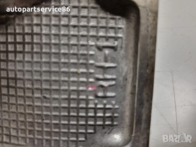 Дясна стойка на двигател за Jeep Commander 3.0 CRD (2010) 52090308AE, снимка 3 - Части - 53469401