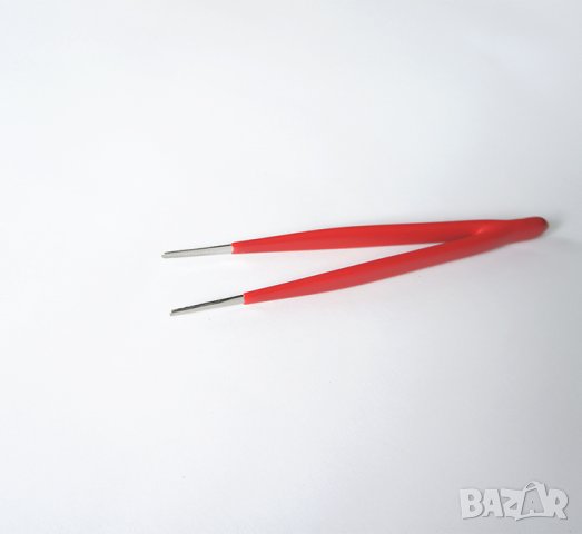 Пинсета с изолация права и наребрени челюсти 145mm