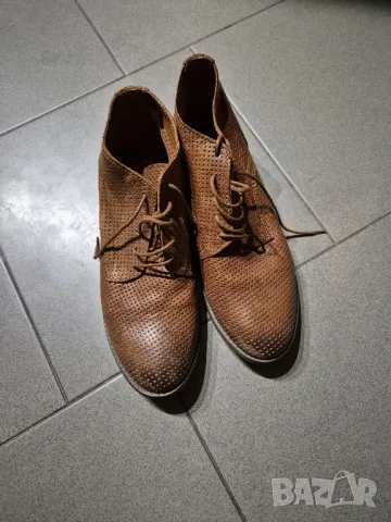 нови обувки Bata