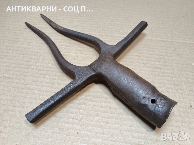 Стара Кована Вила За Вадене На Цвекло. / НОМЕР 1731., снимка 4 - Антикварни и старинни предмети - 53849903