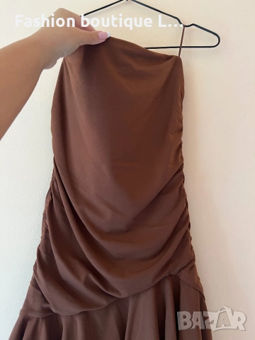 Кафява рокля без презрамки М размер на марката Bershka със силиконова лента за да не пада 🤎🤎🤎🤎, снимка 8 - Рокли - 52052189