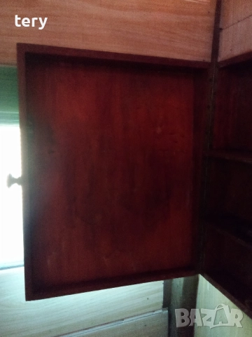 Продавам старинен шкаф Варна , снимка 2 - Антикварни и старинни предмети - 52518295