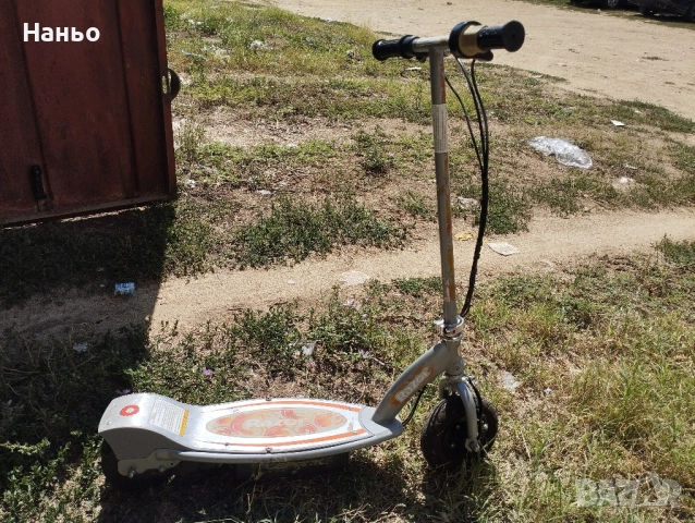 Детска електрическа тротинетка-RAZOR!, снимка 5 - Мотоциклети и мототехника - 51528237