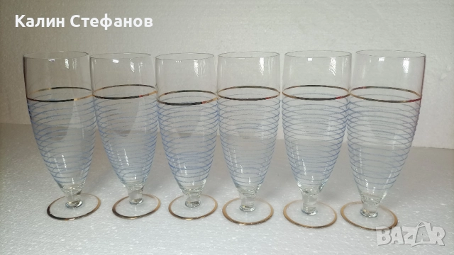 Страхотен ретро комплект за вино, шампанско, златни кантове, цветна синя посипка, 6 бр, снимка 3 - Антикварни и старинни предмети - 51570042