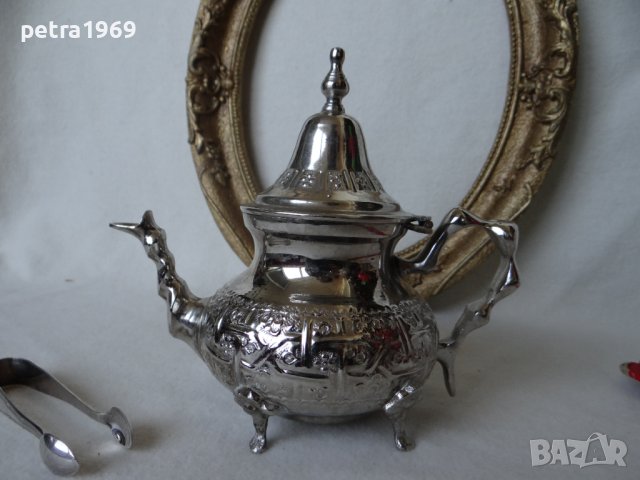 Посребрен чайник с маркировка, снимка 1 - Антикварни и старинни предмети - 41584172