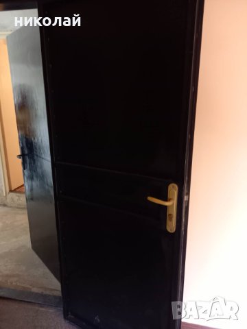 Продават се два броя врати, снимка 3 - Врати за баня - 40854144